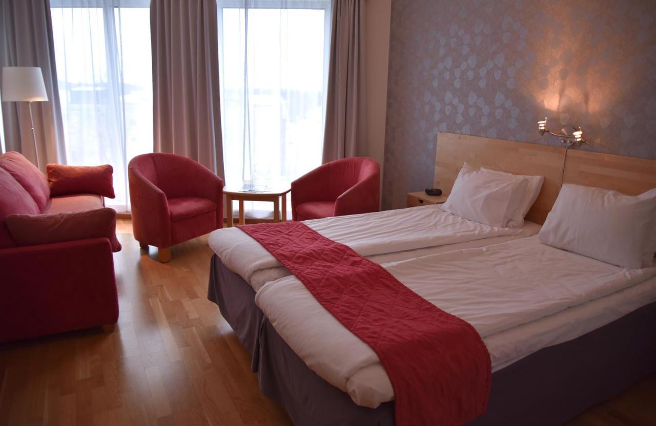Hotell Arjaeng Ngoại thất bức ảnh
